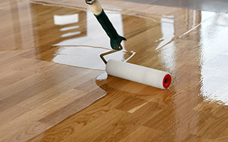 Is Your Hardwood Floor the Right Candidate for Screening & Recoating?